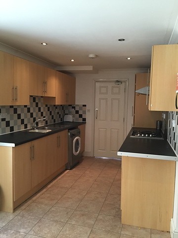 21 Earls Road, Southampton photo 5
