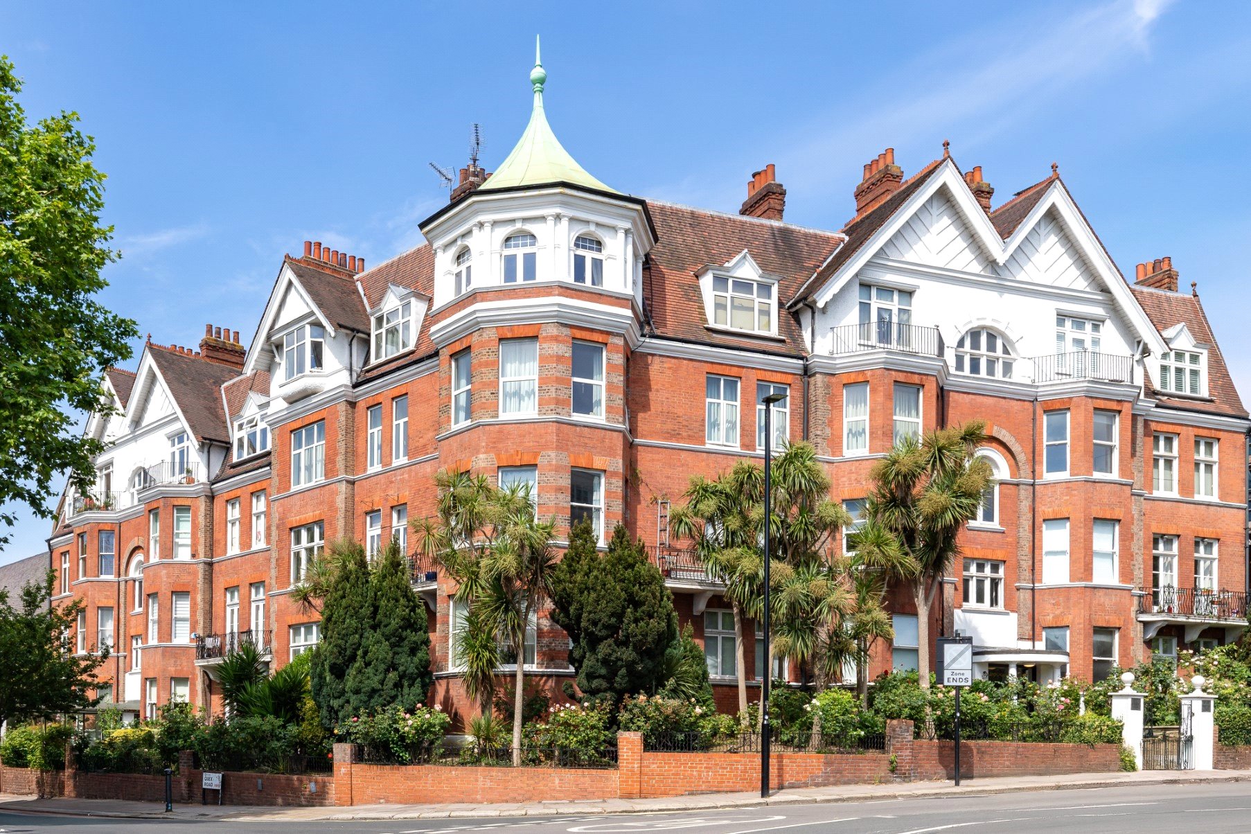 2 bedroom flat for sale