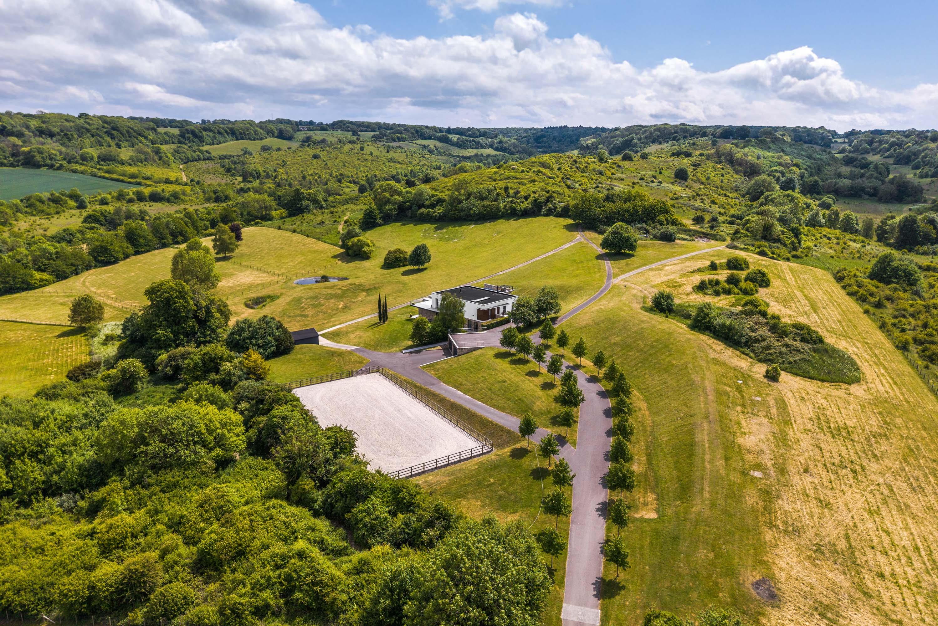 7 bedroom detached house for sale 0