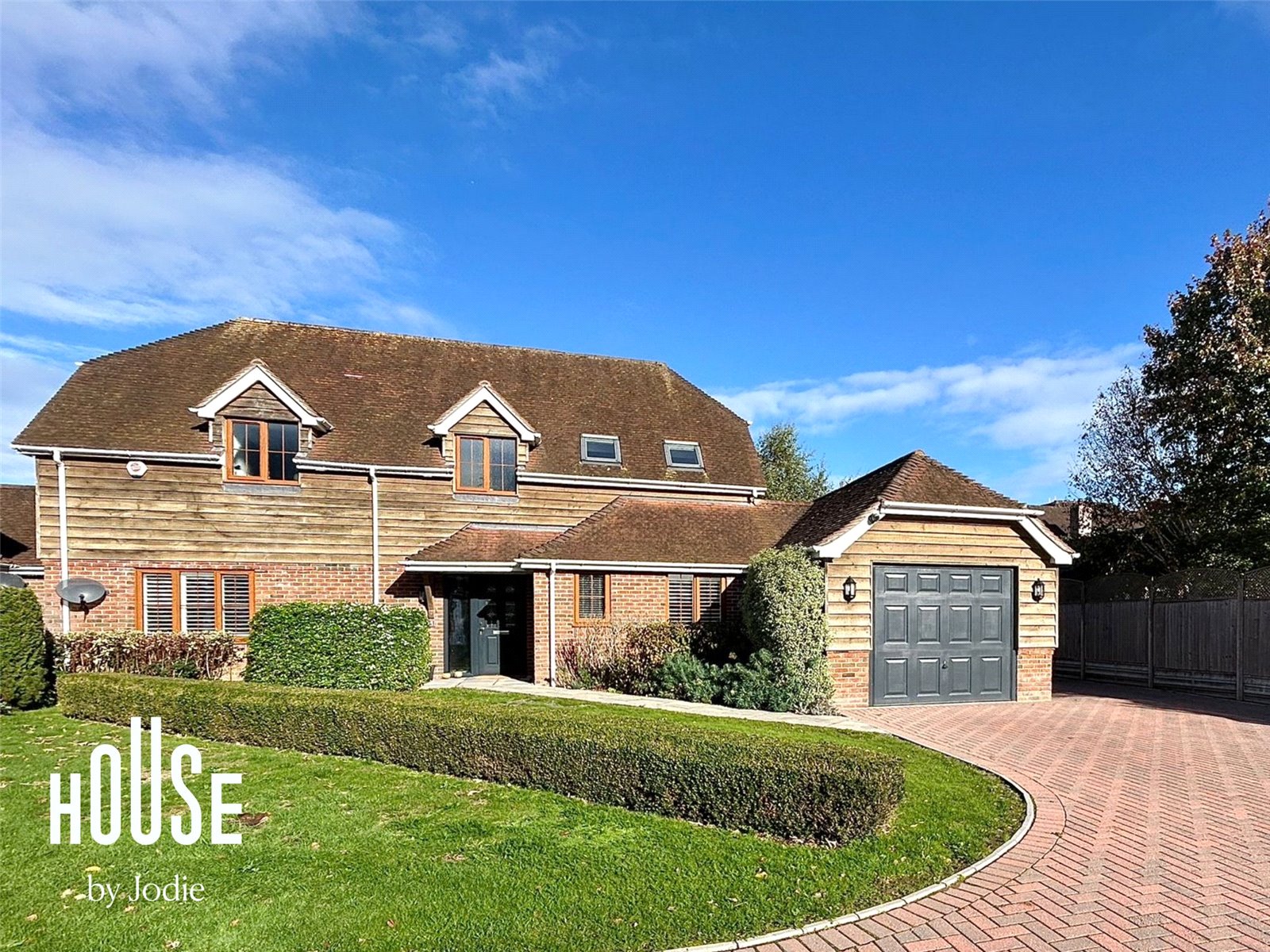 4 bedroom detached house for sale in Fareham