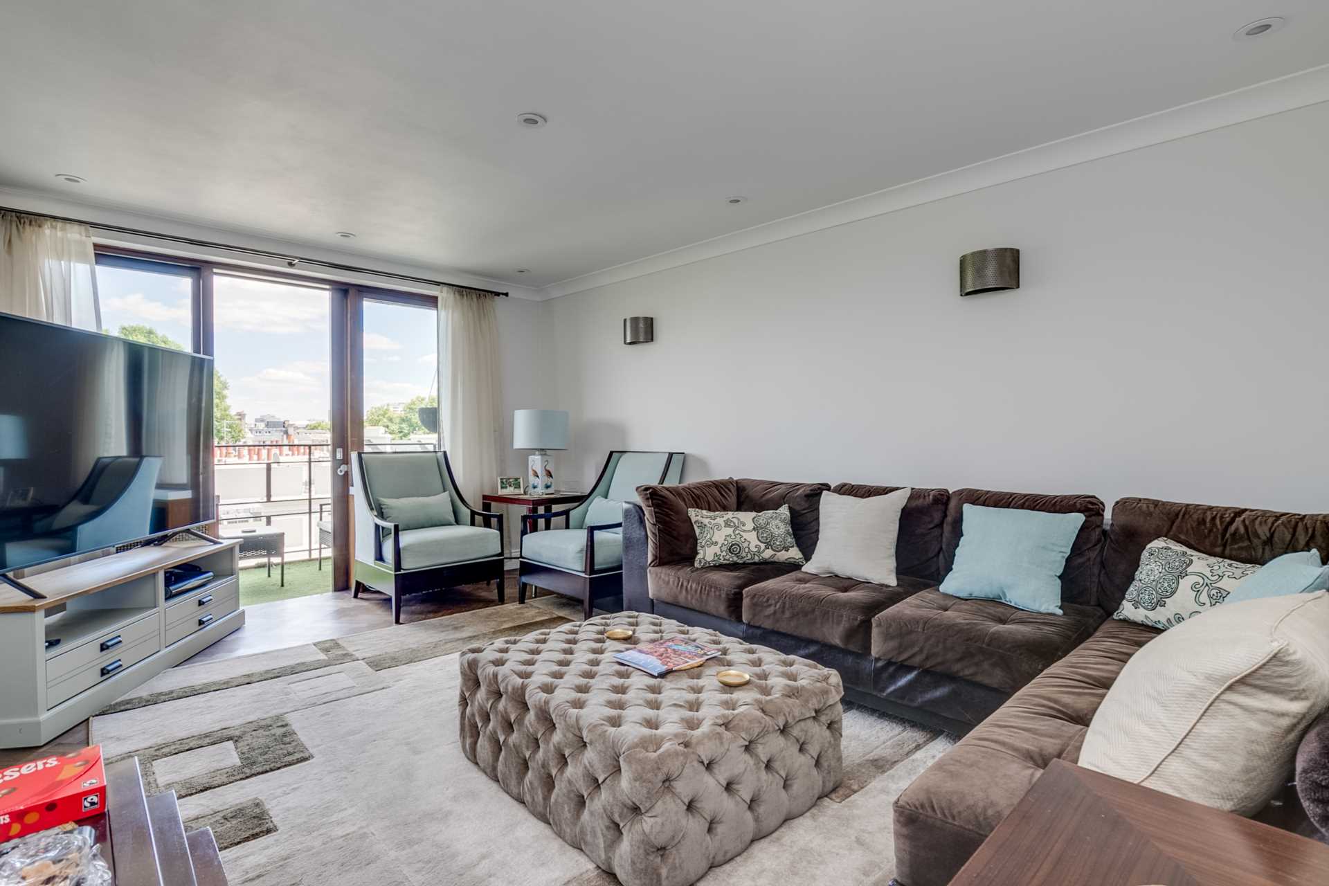 2 bedroom flat for sale 0