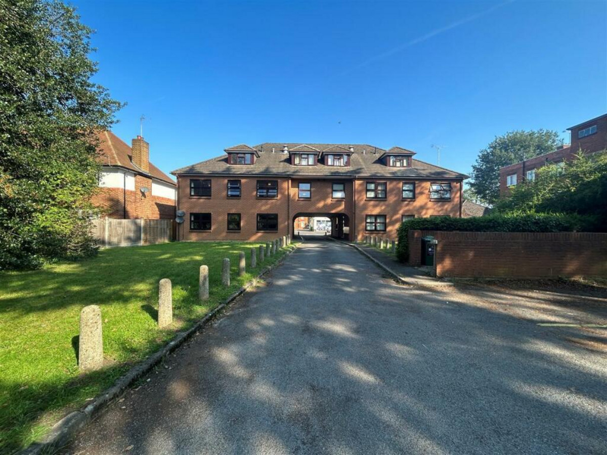 5 bedroom detached house for sale in Richmond