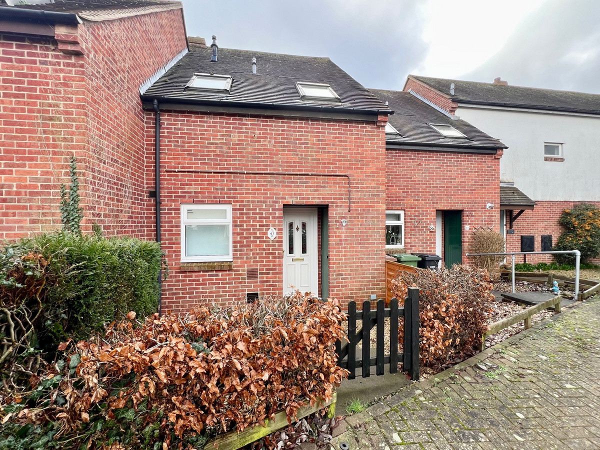 47, Blakes Field, Didcot photo 2