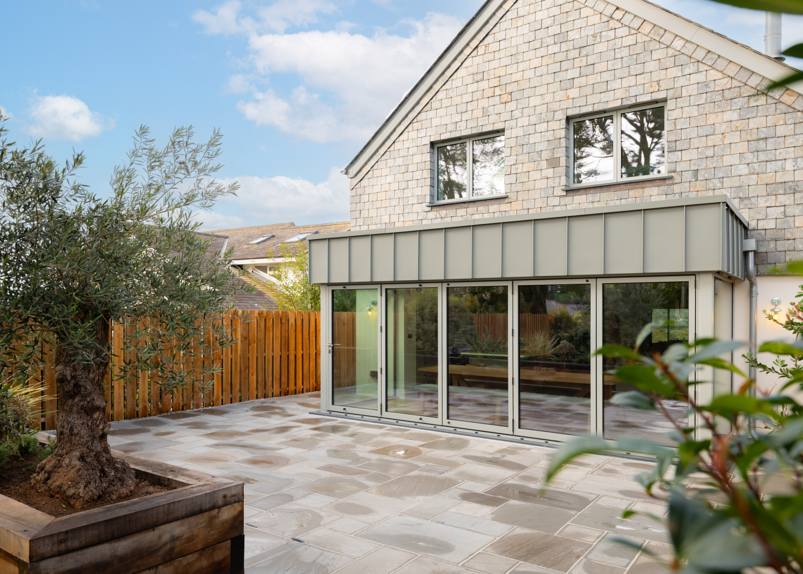 4 bedroom detached house for sale 0