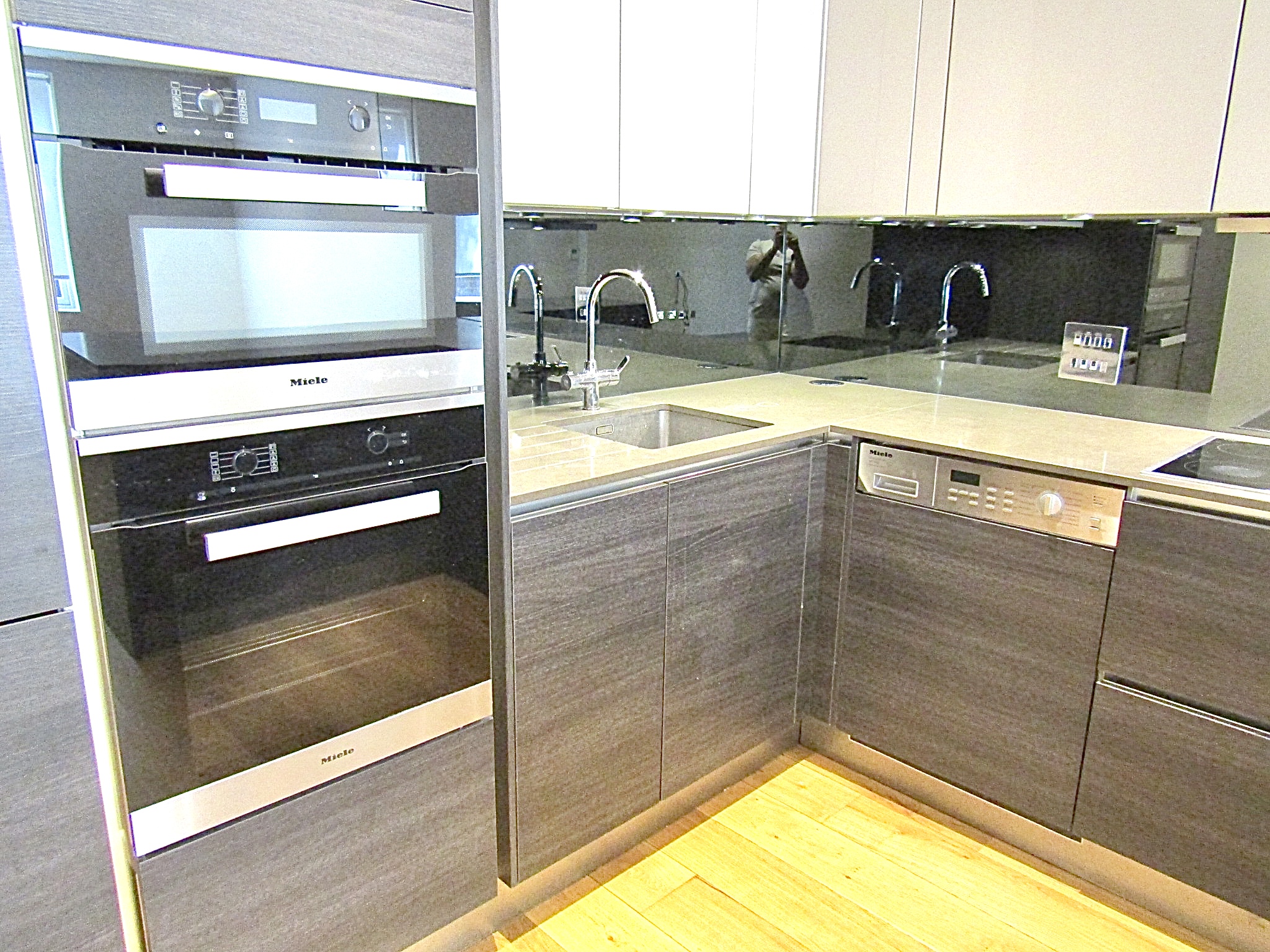 3 bedroom flat for sale 0