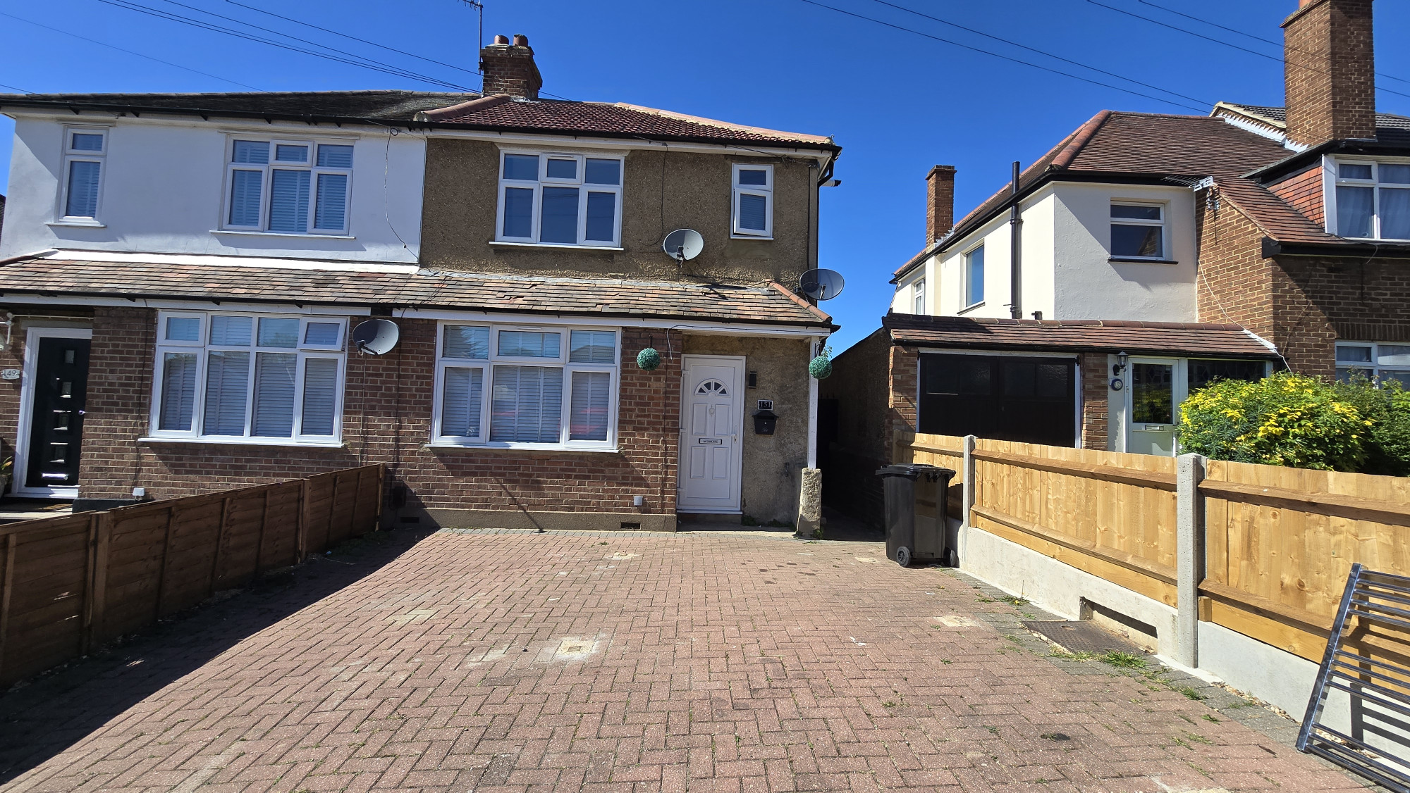 151, Parkside Avenue, Romford photo 5