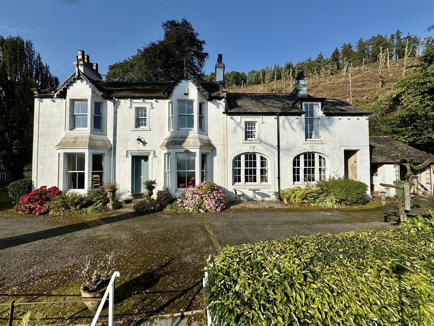 4 bedroom detached house for sale 0