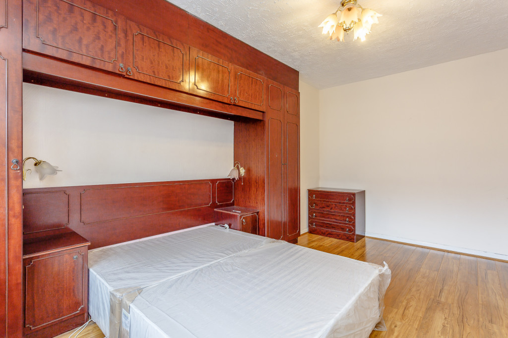 Free property report 82 Heathway, Dagenham, RM10 9PL Chimnie