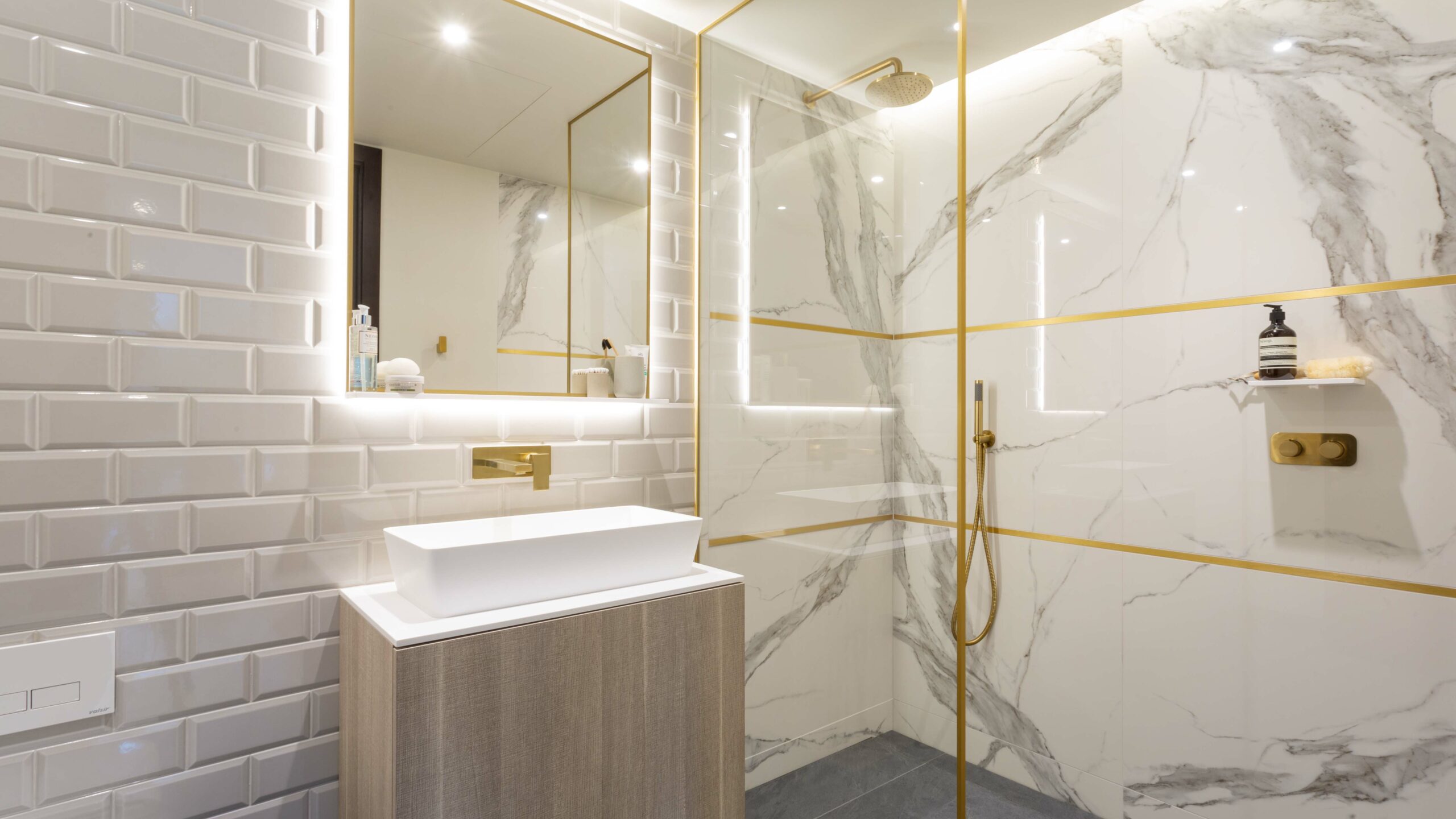 2 bedroom new flat for sale 0