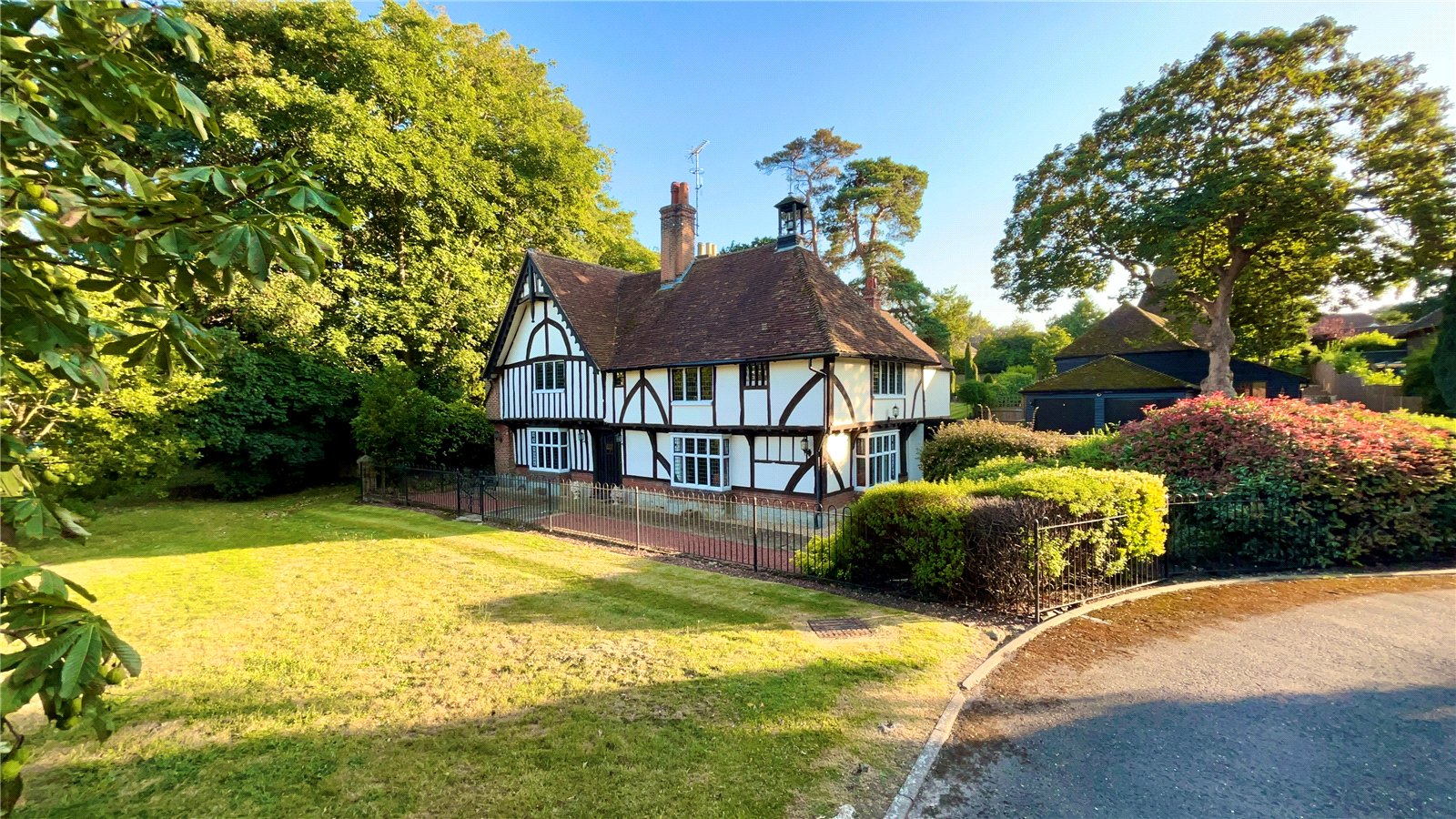 6-bed detached on Bell House,, The Green, Maidstone, £1,500,000
