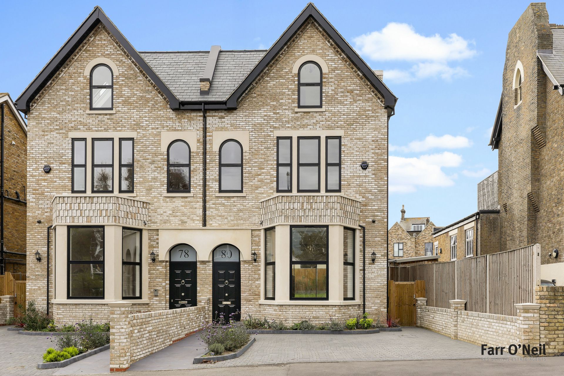 5 bedroom semi-detached house for sale 0