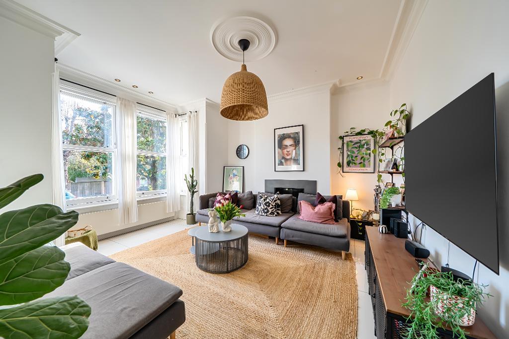 4 bedroom property for sale 0