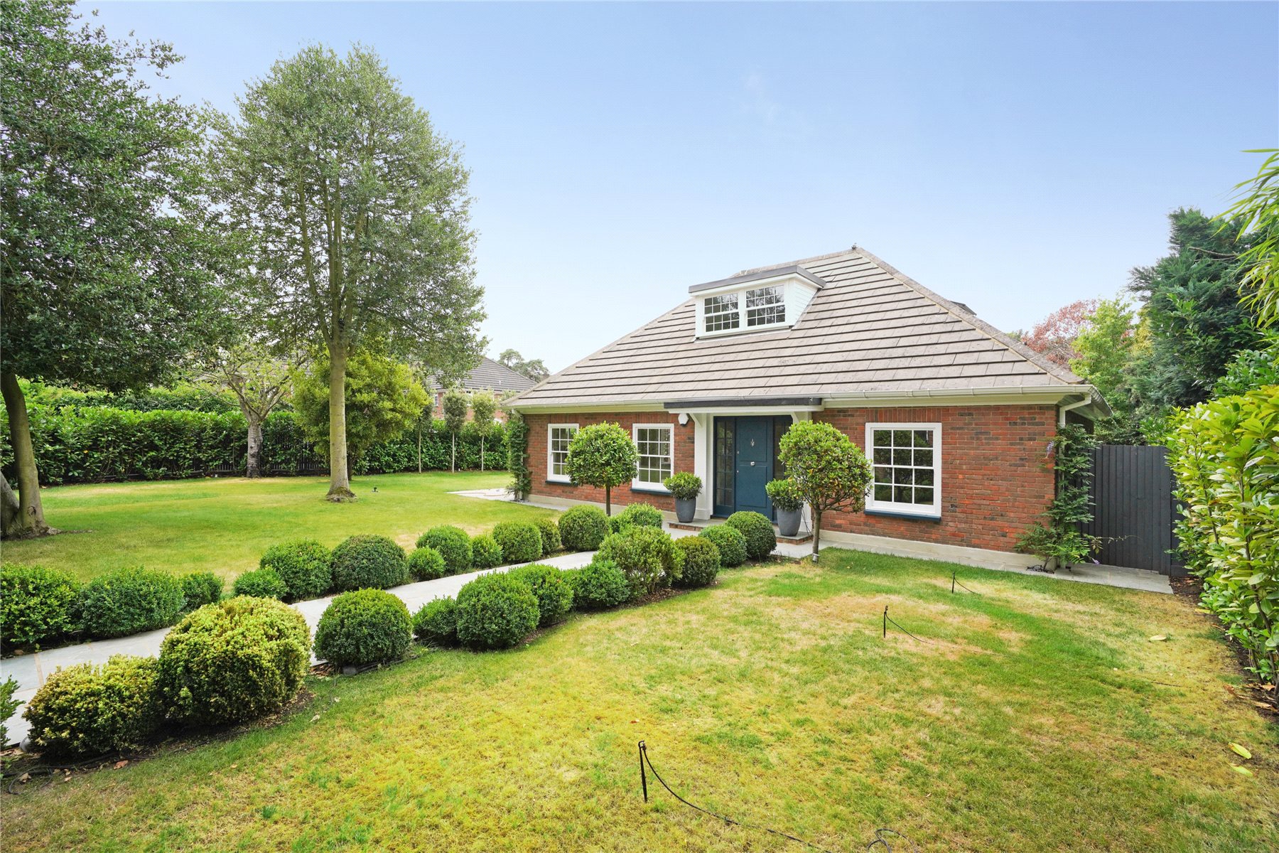 3 bedroom bungalow for sale 0
