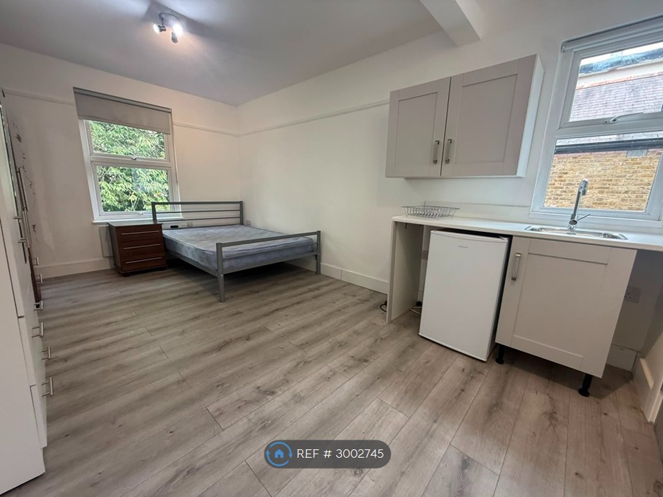Marlborough Road, Watford photo 4