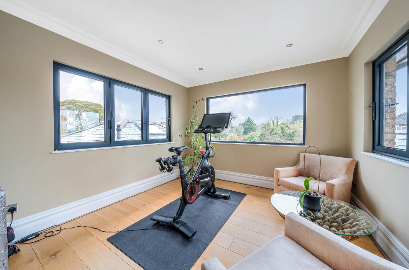 Photos of Osborne Road, Potters Bar EN6 67067564 PrimeLocation