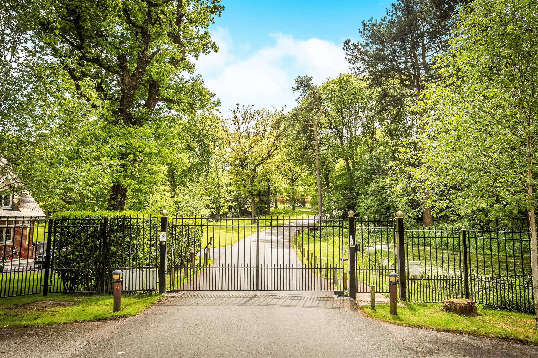 Photos of Kingswood Park, Kingswood, Frodsham WA6 54433816