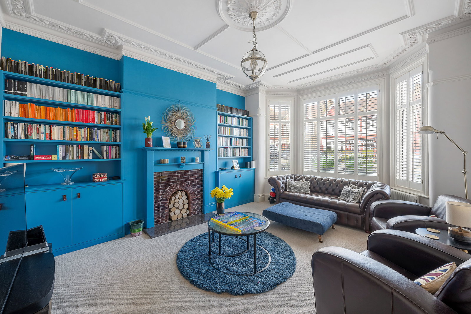 3 bedroom flat for sale in London