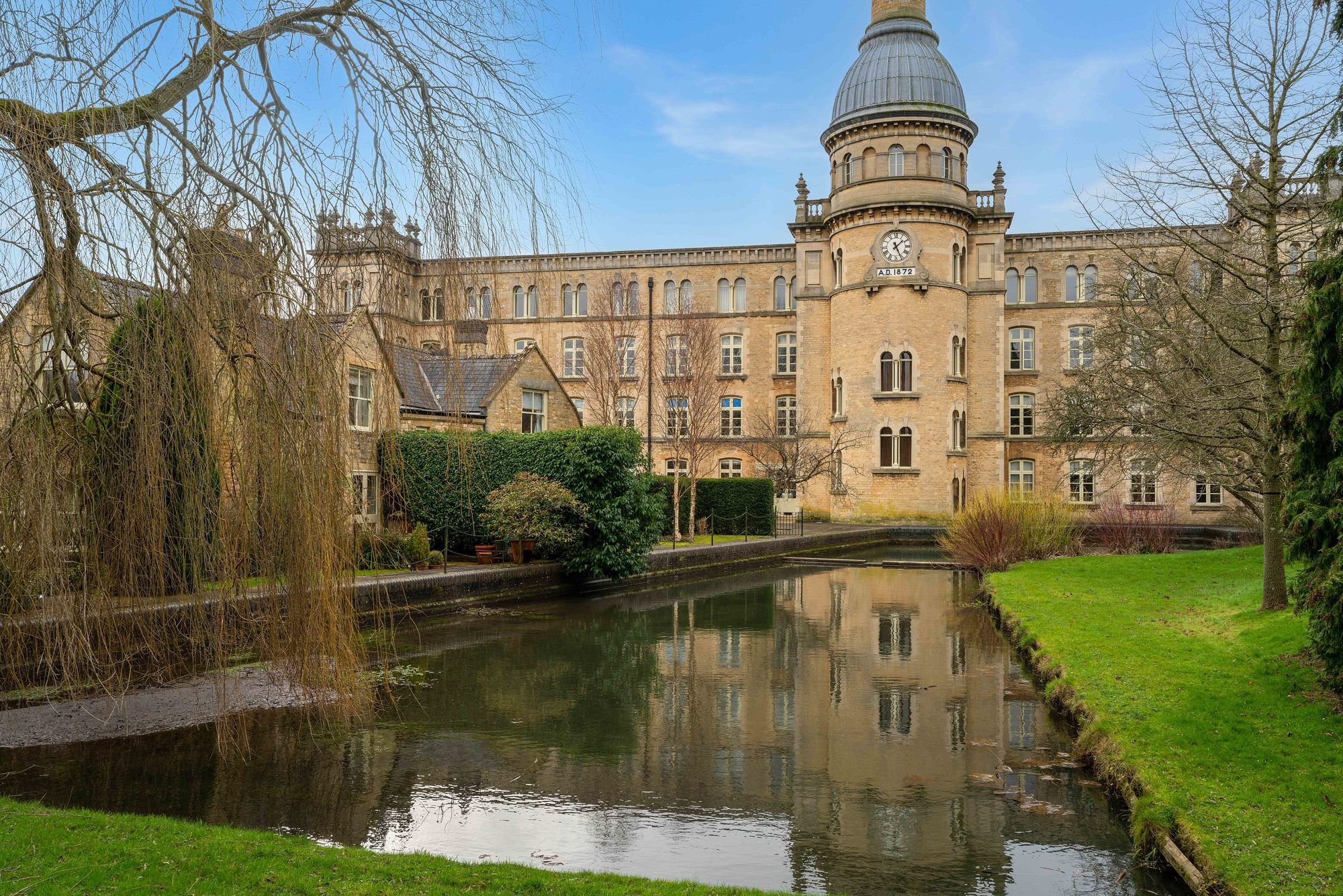 2-bed flat on 26 Bliss Mill, Chipping Norton, £525,000