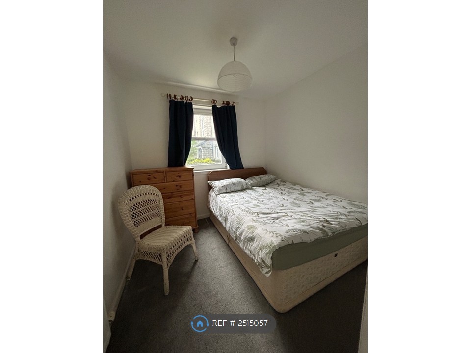2-bed flat on Flat I, Chapel Street, Aberdeen, £800/mo
