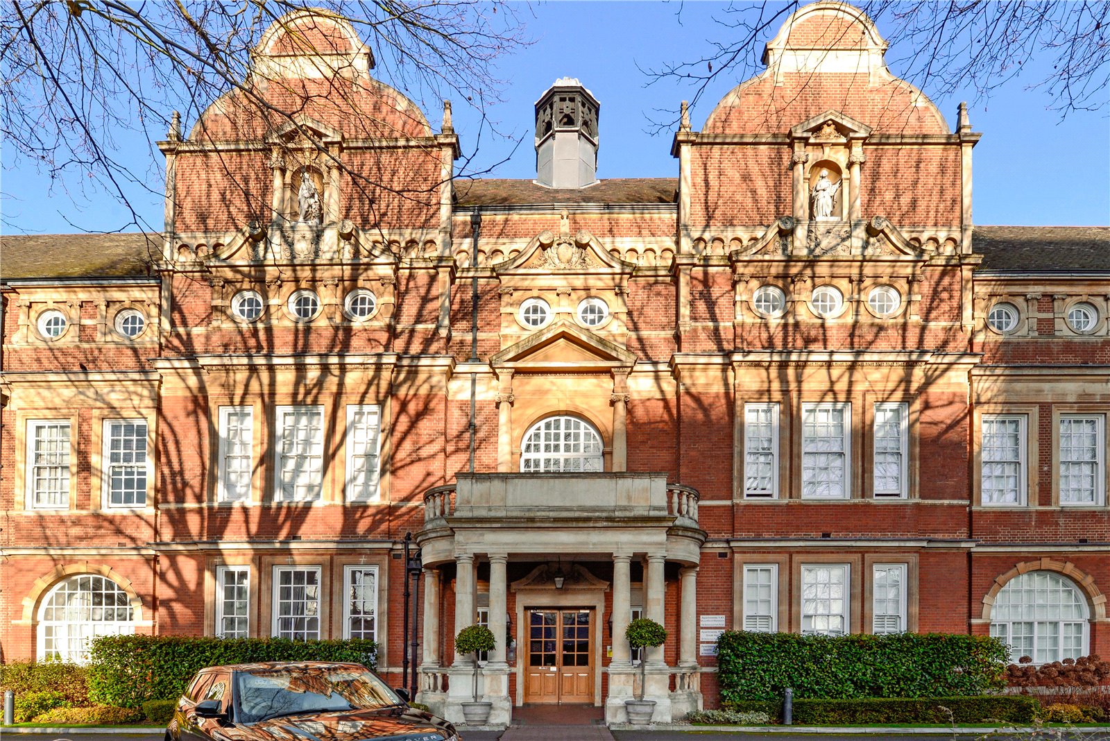 2 bedroom flat for sale 0