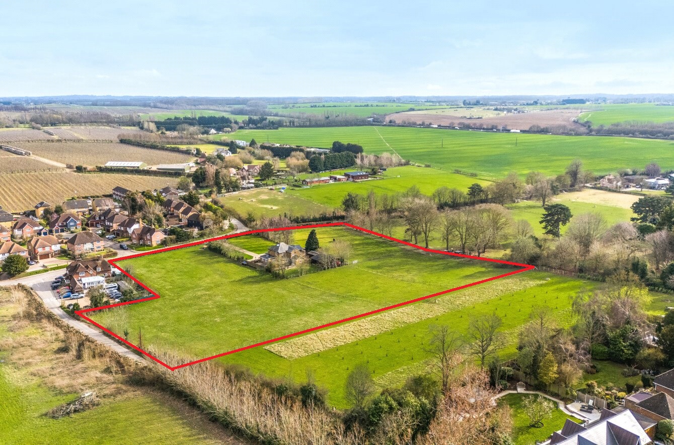 7 bedroom detached house for sale 0