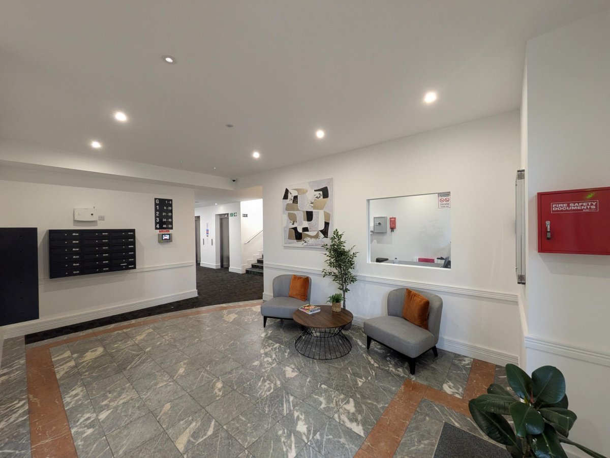 28 Aquila House, 35, London Road, Redhill photo 4