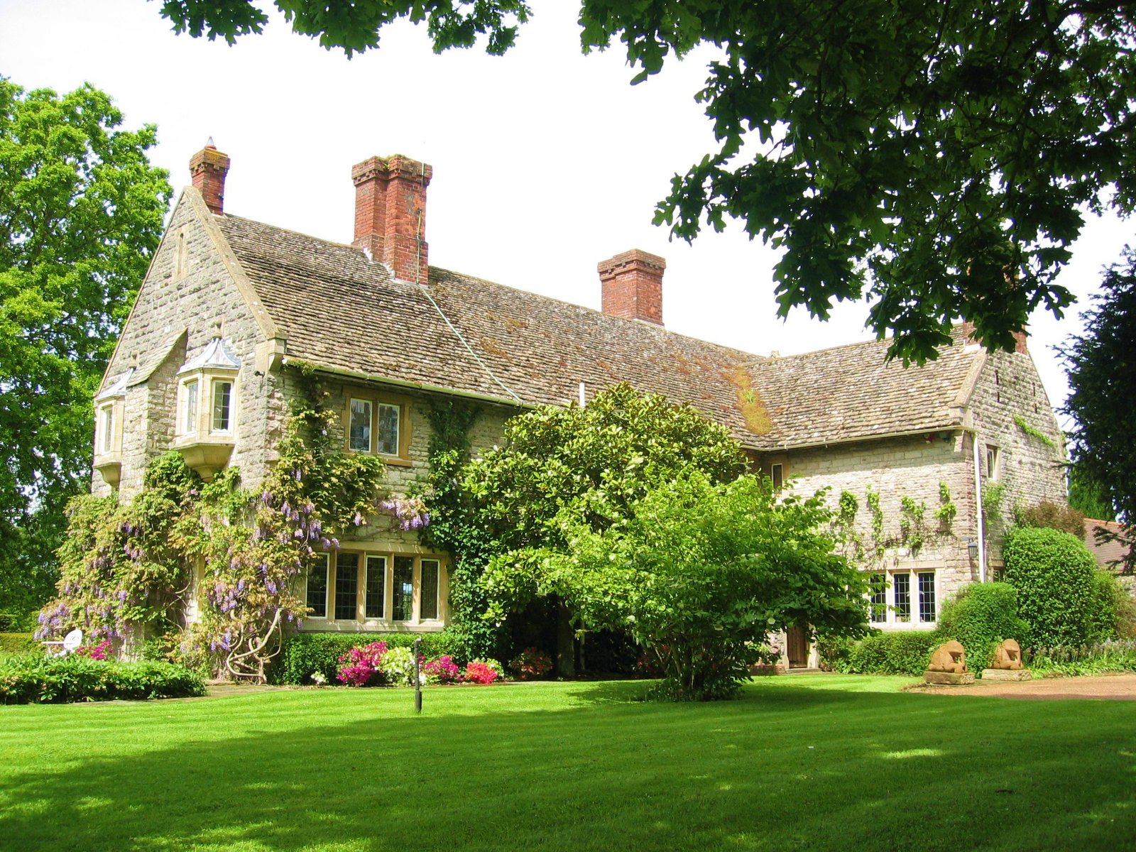 Photos of Tower Hill, Horsham, West Sussex RH13 64596016 PrimeLocation