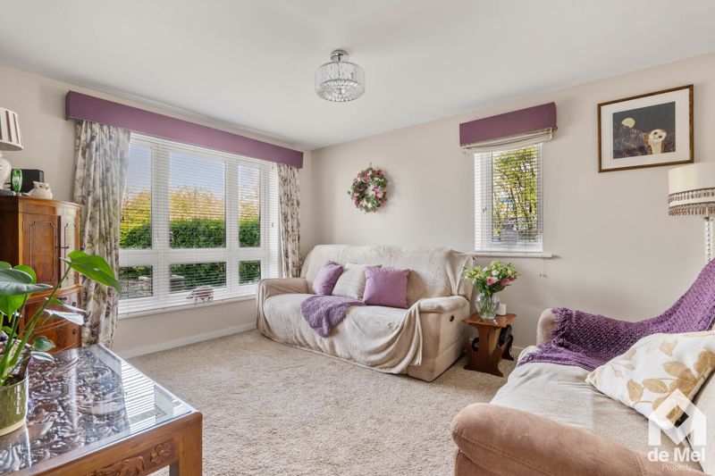 11, Cape Ruby Close, Cheltenham photo 4