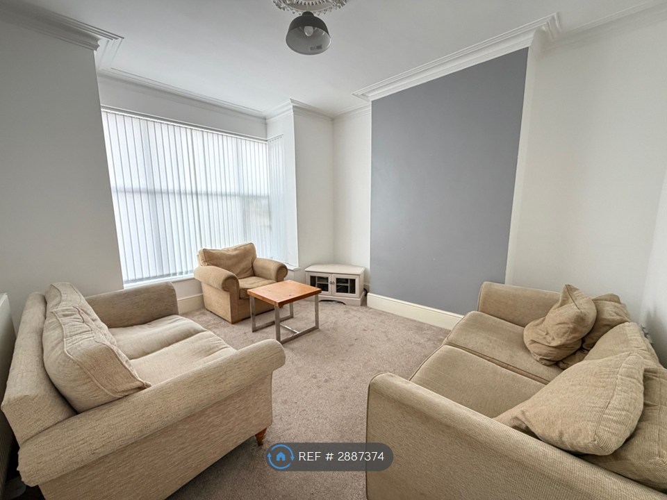 Willows Crescent, Birmingham photo 2