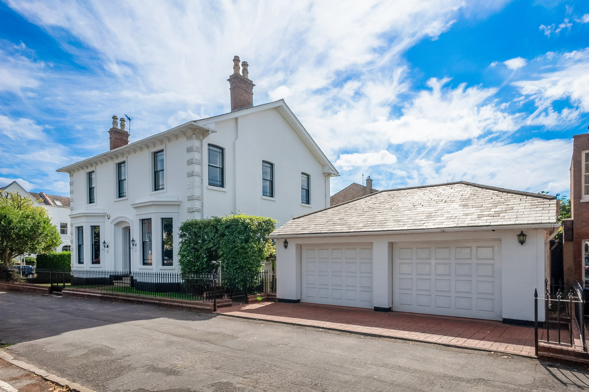 Photos of Beauchamp Avenue, Leamington Spa, Warwickshire CV32