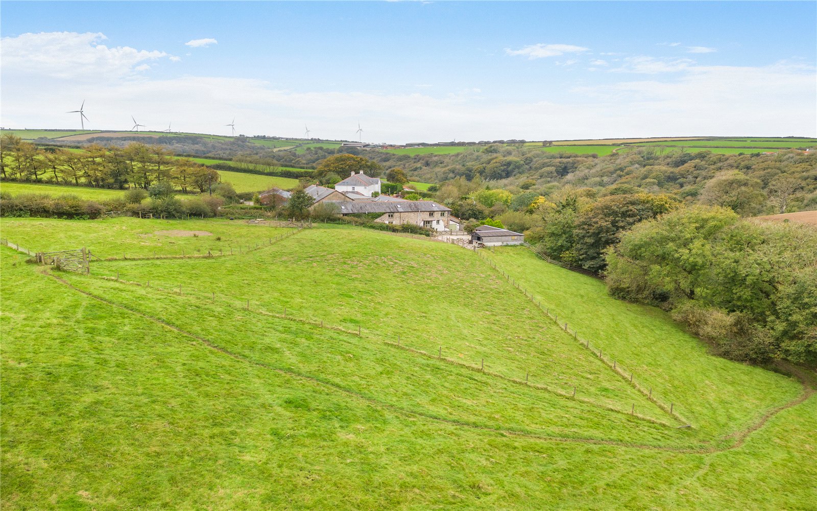 16 bedroom detached house for sale 0