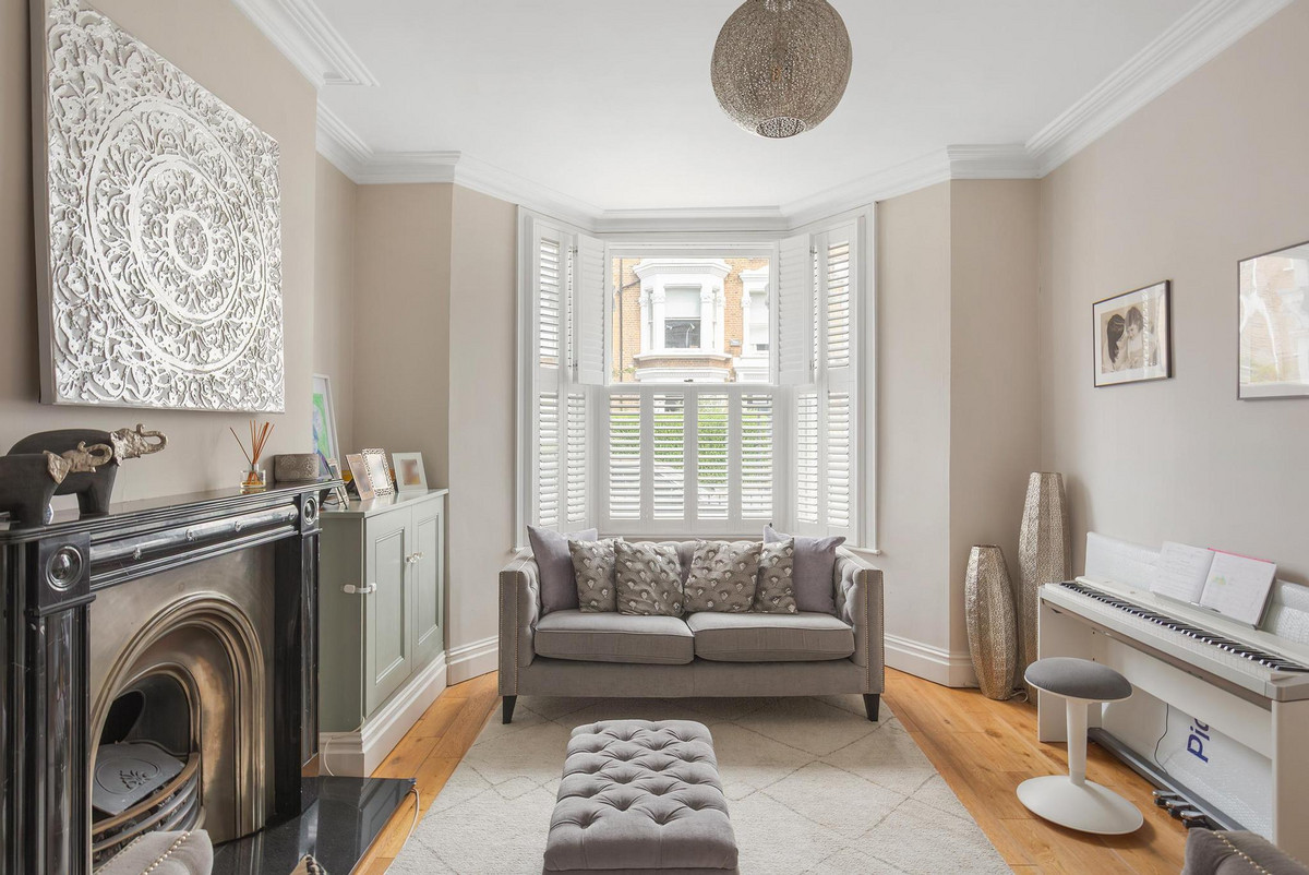 7 bedroom terraced house for sale 0