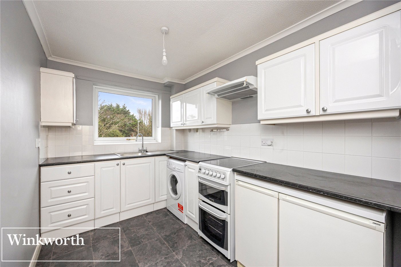 Flat 5, Highbury Court, 8, Avondale Road, East Sussex photo 3