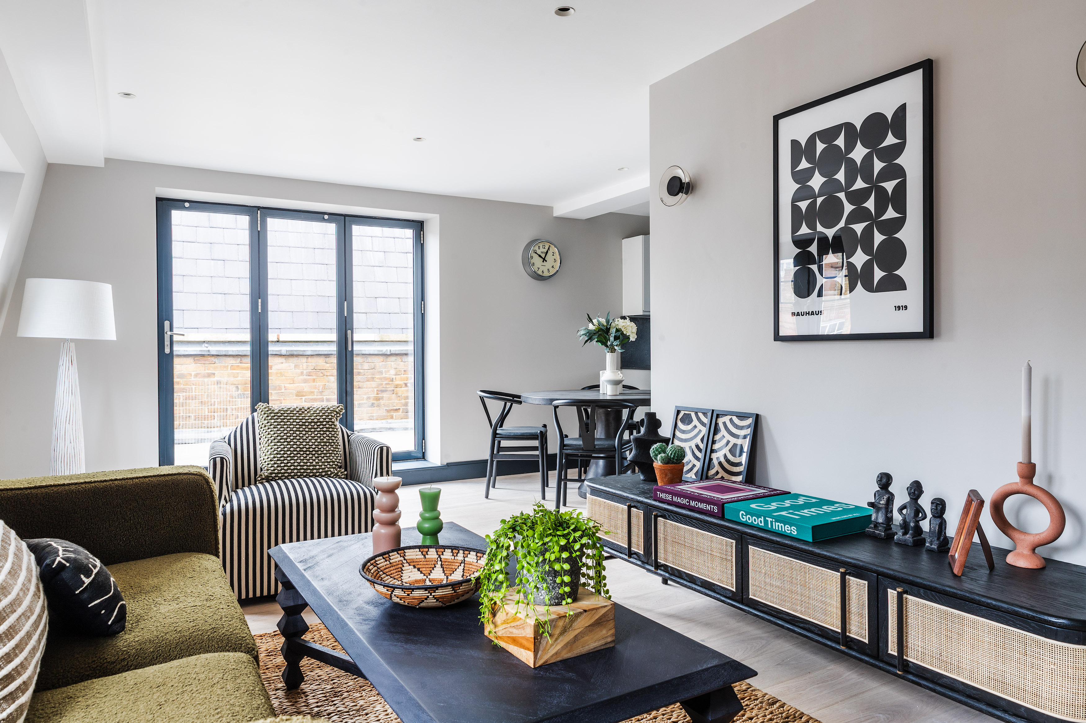 2-bed flat on Flat 3 Ruspini House, 22 Parker Street, Covent Garden, £6,392/mo