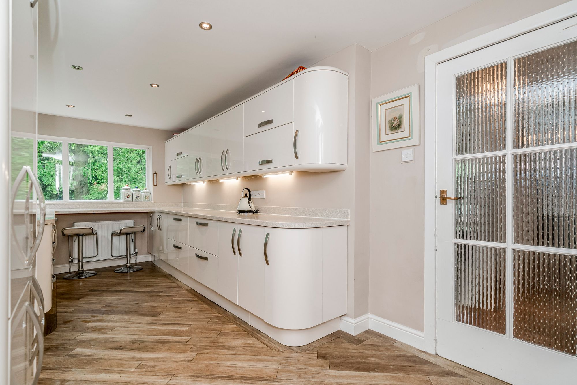 4 bedroom detached house for sale 0