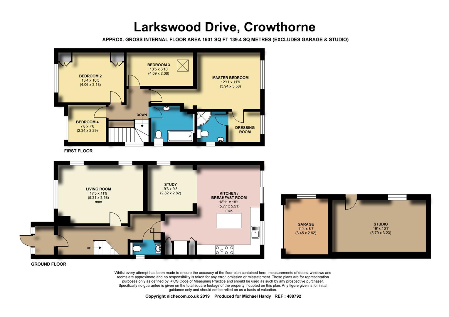 4 Bedrooms Detached house for sale in Larkswood Drive, Crowthorne, Berkshire RG45