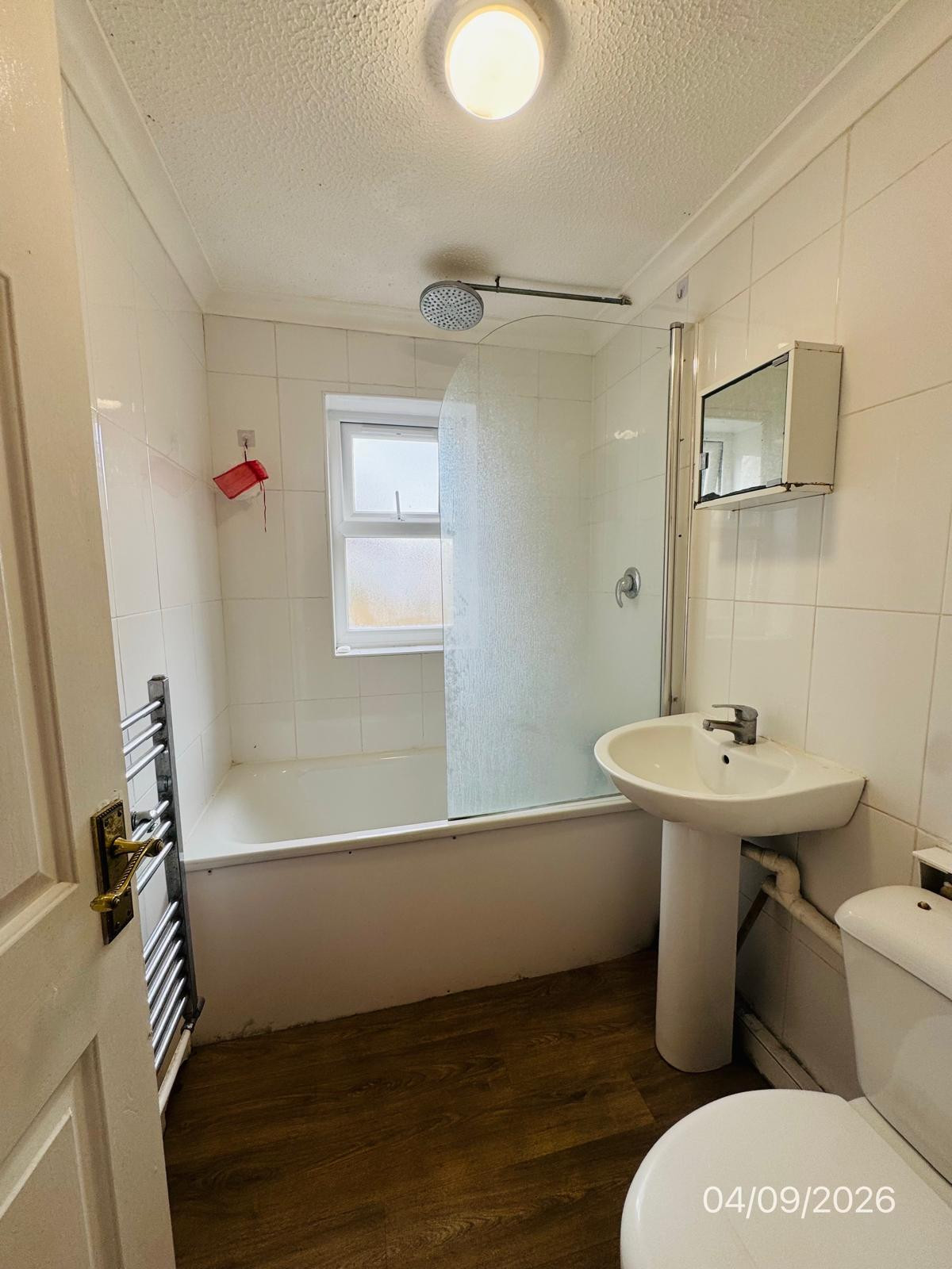 Flat 3, 28 Margery Park Road, London photo 5