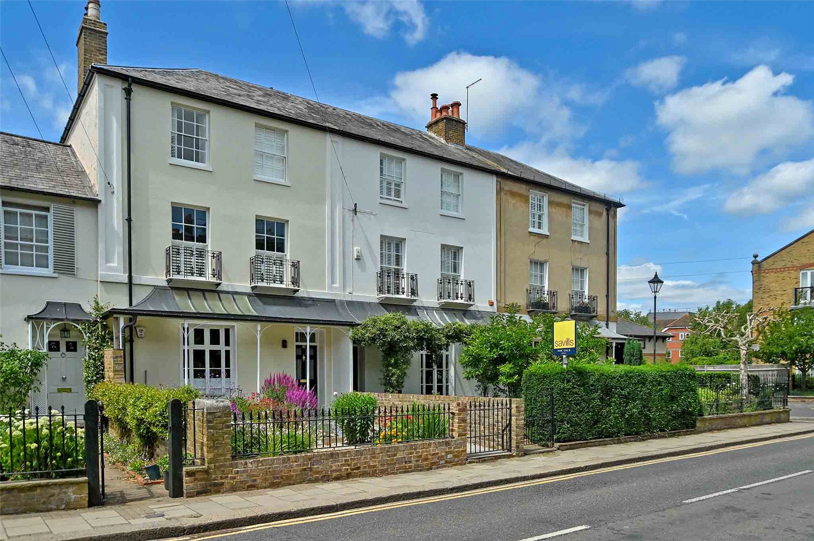 4 bedroom terraced house for sale 0