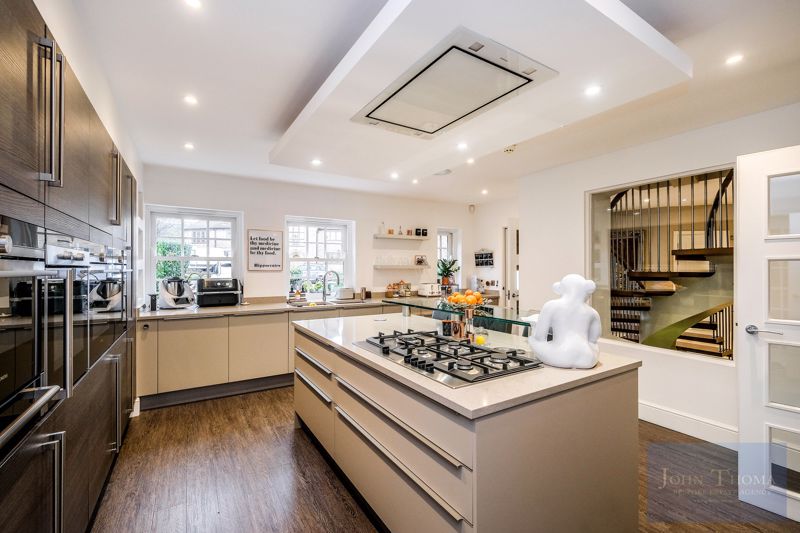 Photos of Parklands, Chigwell IG7 66039632 PrimeLocation