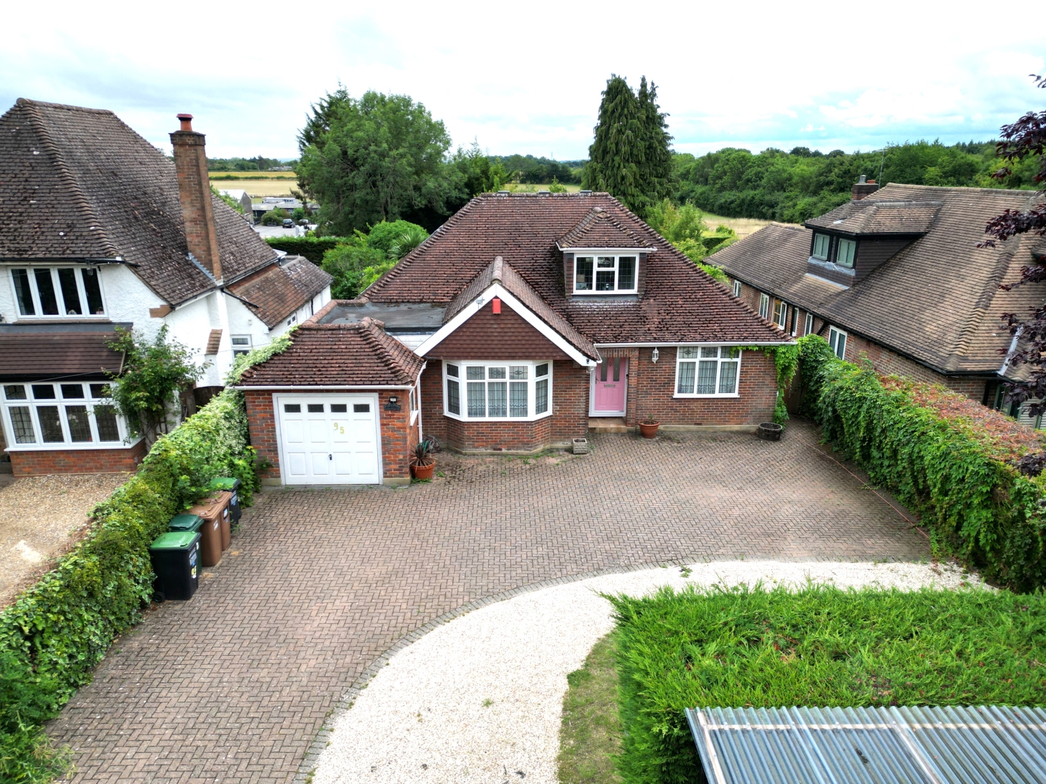 4 bedroom detached bungalow for sale 0