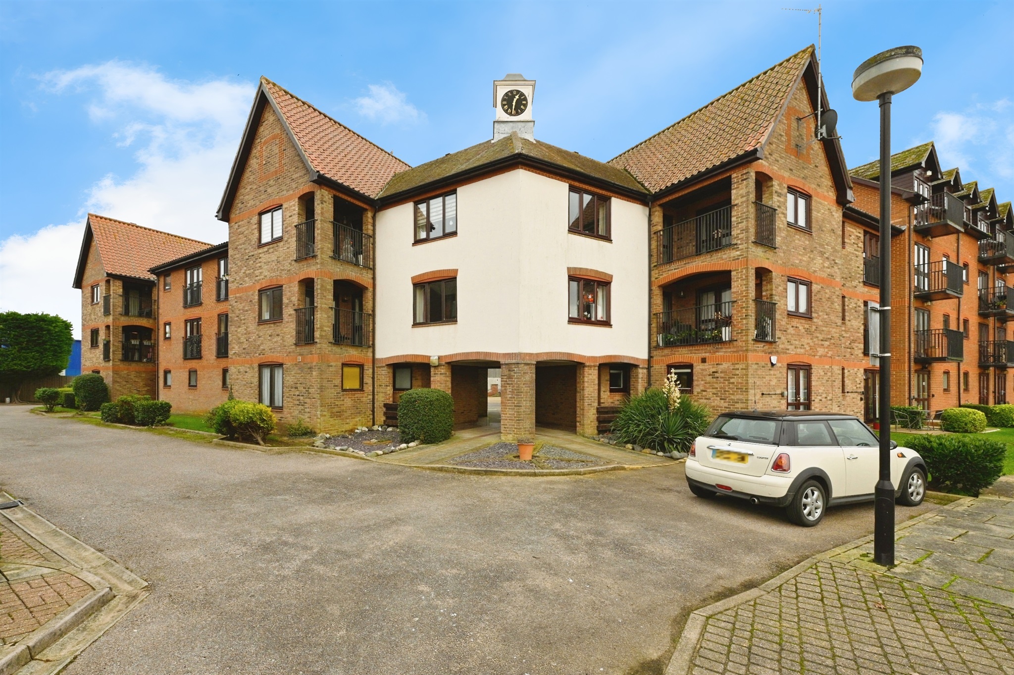 1-bed flat on Flat 8, Trinity Quay, Page Stair Lane, KING'S LYNN, £125,000