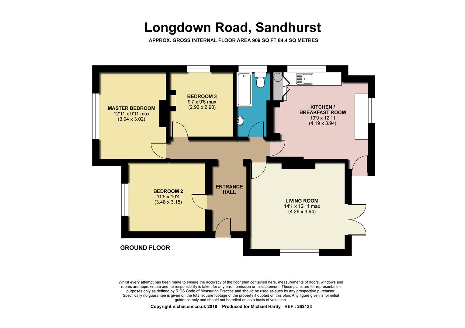 3 Bedrooms Detached bungalow for sale in Longdown Road, Sandhurst, Berkshire GU47