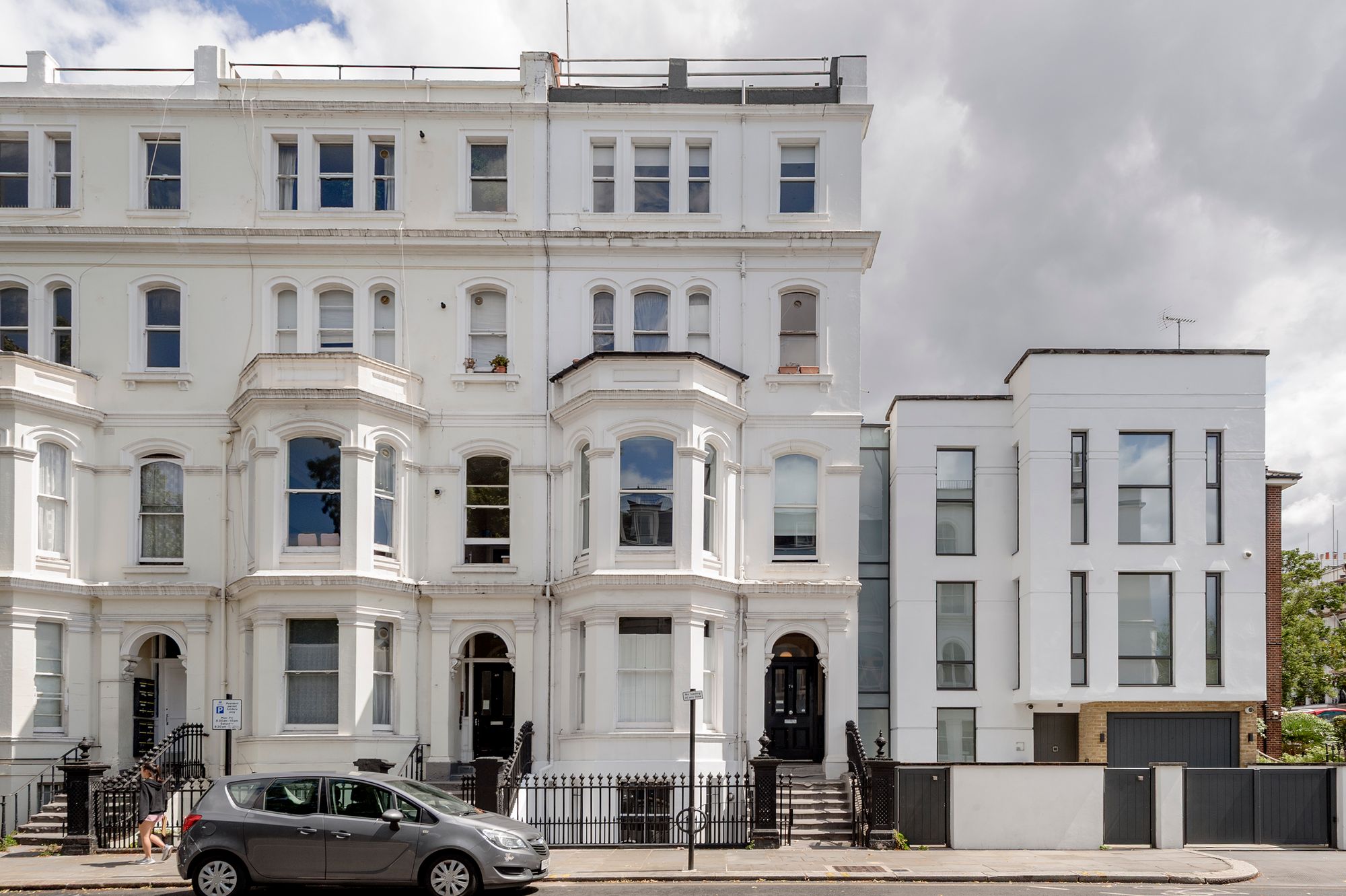 3 bedroom flat for sale 0