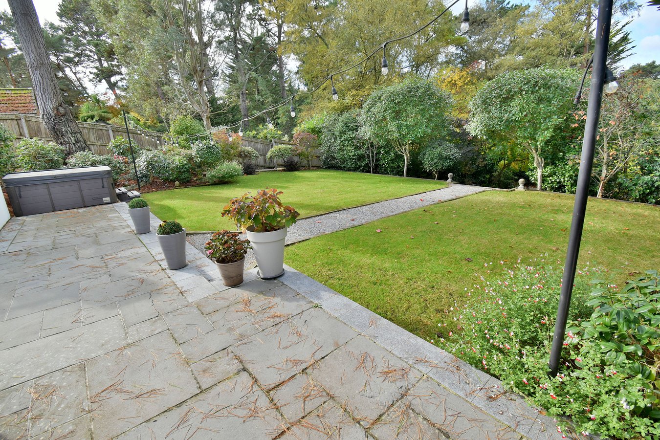 4 bedroom detached house for sale 0