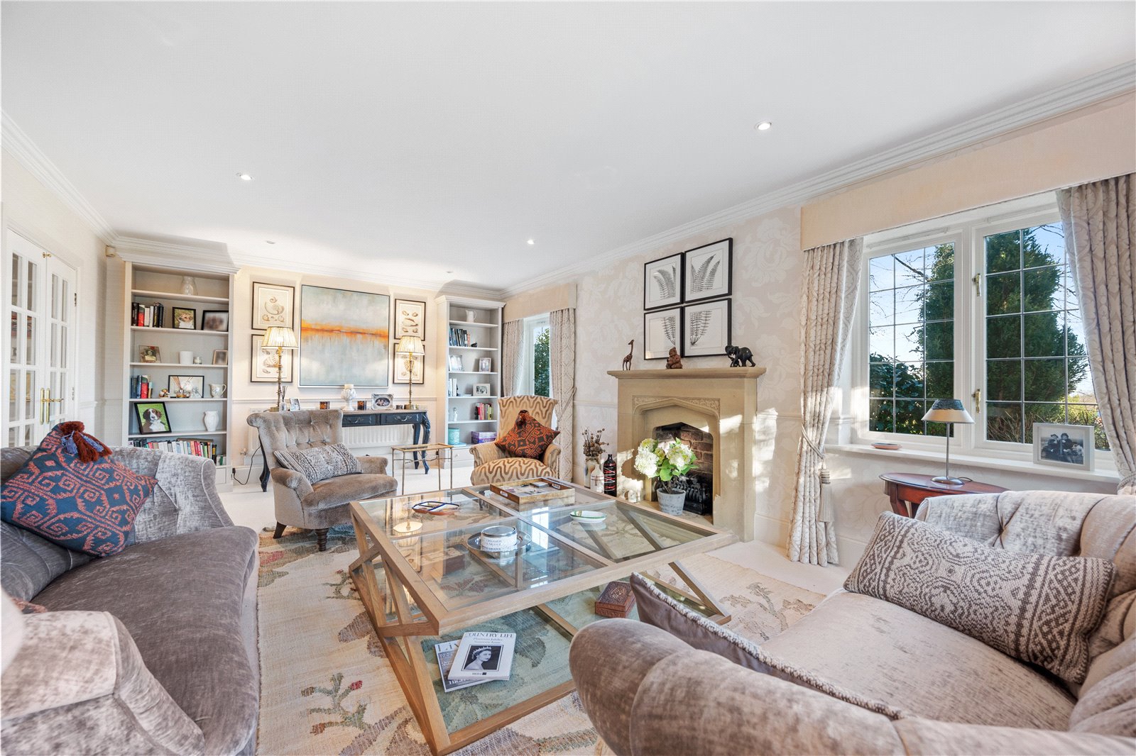 5 bedroom detached house for sale 0