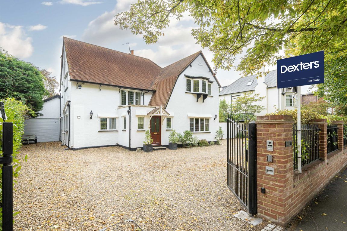 4 bedroom detached house for sale 0