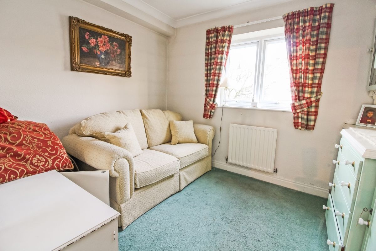 Free property report 3 Millgarth Court, Collingham, Wetherby, LS22 5JZ Chimnie