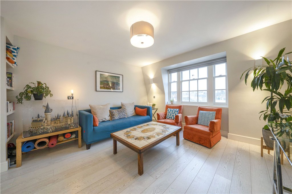 2 bedroom flat for sale 0