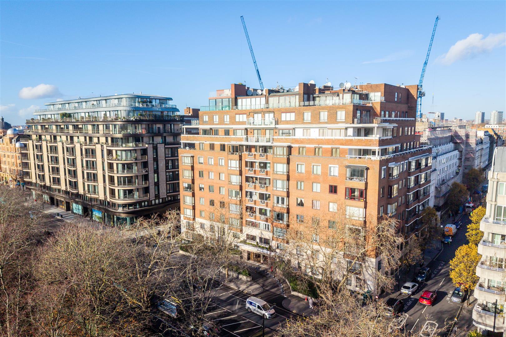 3 bedroom flat for sale 0