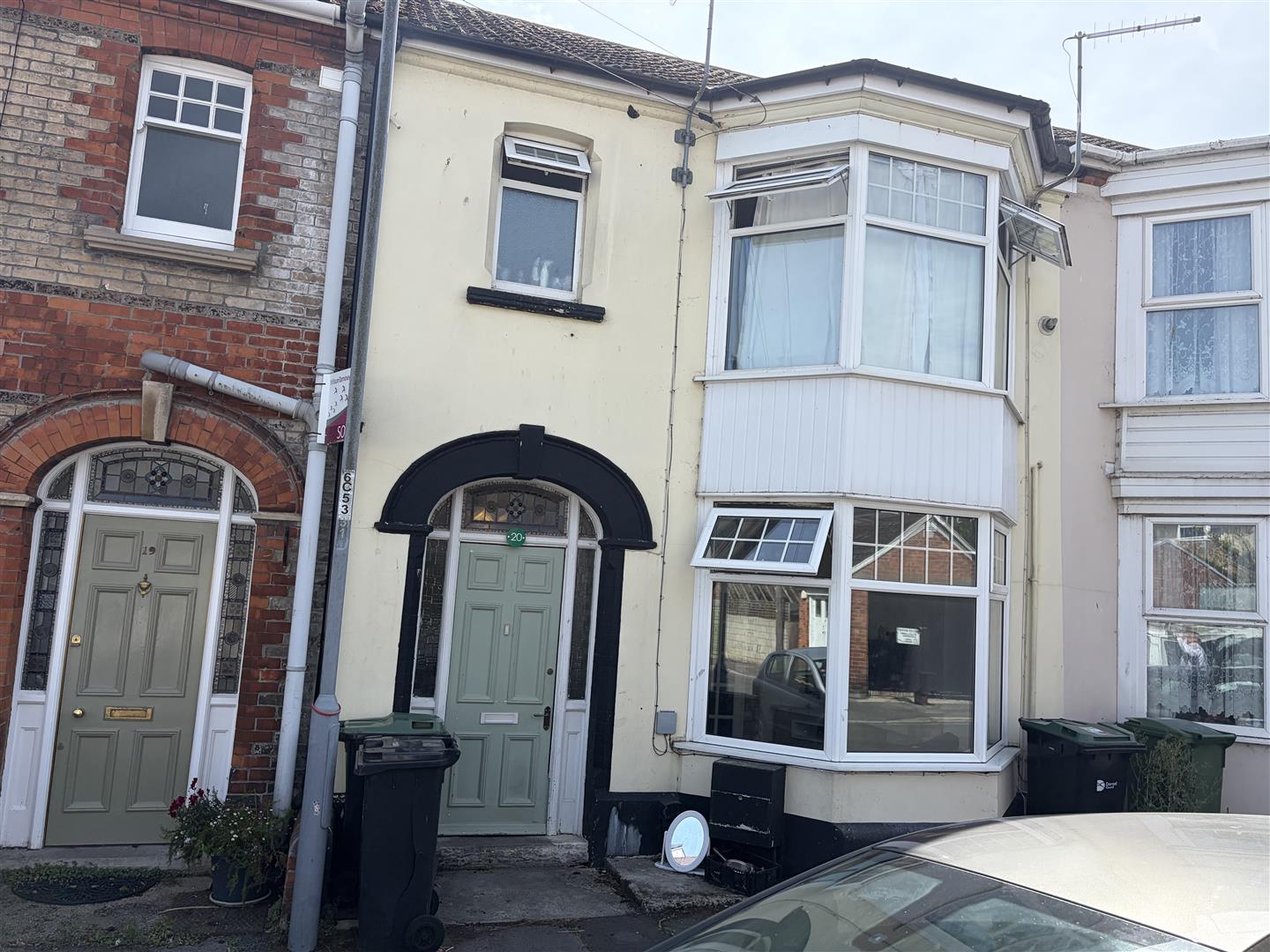20, Cassiobury Road, Weymouth photo 2